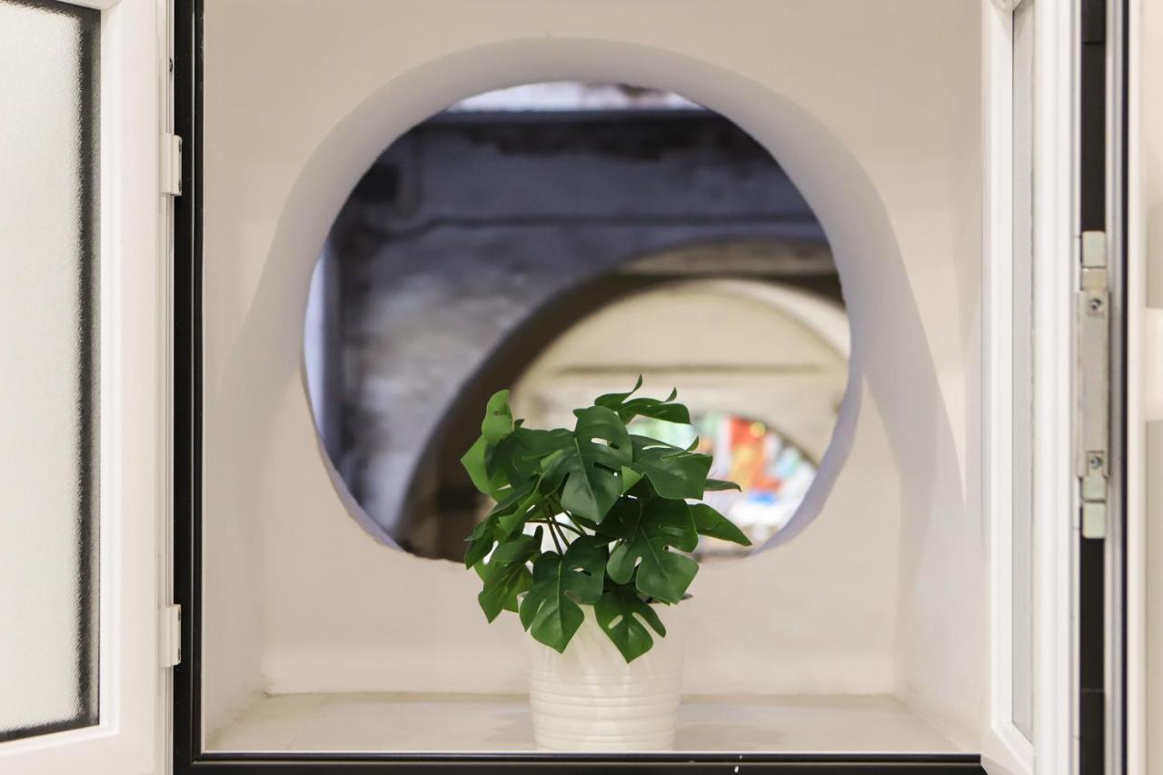 Cozy Apartment In Piazza Cavour By Wonderful Italy Neapol Zewnętrze zdjęcie